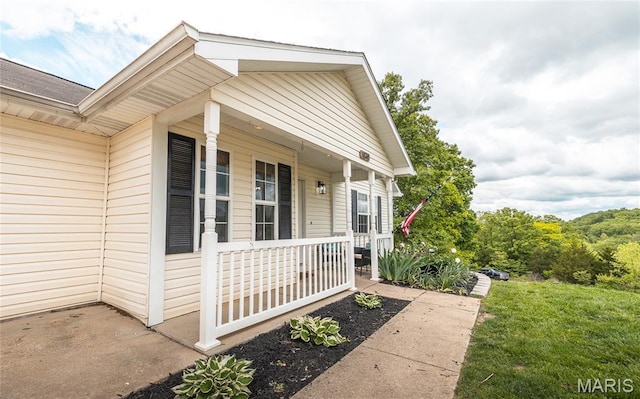 104 Crosscut Rd, Saint Robert, MO 65584