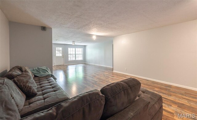104 Crosscut Rd, Saint Robert, MO 65584