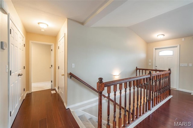 19252 Lambert Ln, Waynesville, MO 65583 - hall featuring an upstairs landing, wood-type flooring, baseboards, and lofted ceiling