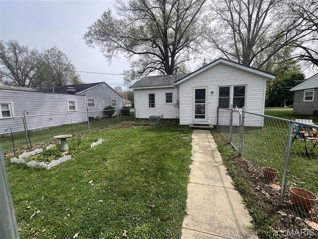 417 E 5th St, Ramsey, IL 62080 - view of front facade featuring metal roof and cooling unit