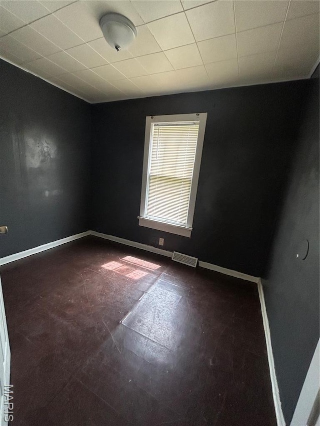 10140 Mayfair Dr, Saint Louis, MO 63136 - unfurnished room with baseboards