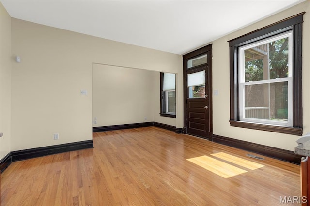 2704 Alhambra Ct, Saint Louis, MO 63118 - photo 9