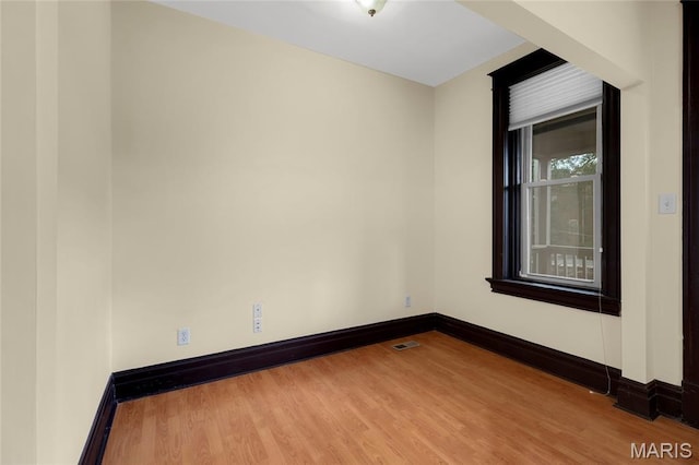 2704 Alhambra Ct, Saint Louis, MO 63118 - photo 25