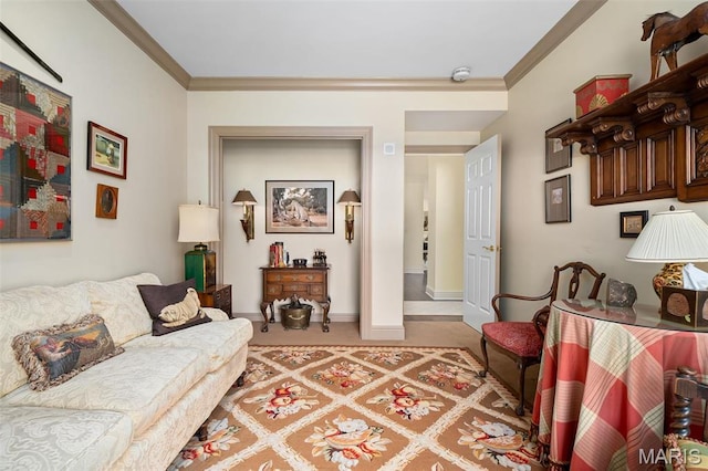 800 S Hanley Rd Unit 2D, Saint Louis, MO 63105 - living room featuring crown molding and baseboards