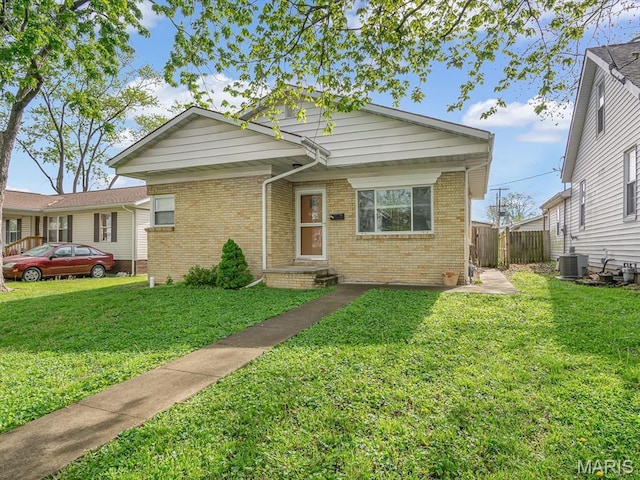 422 Washington St, Red Bud, IL 62278 - view of front of house featuring brick siding and central AC unit