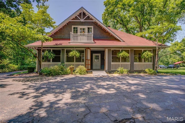 1577 Kehrs Mill Rd, Chesterfield, MO 63005 - view of front of property with covered porch and a balcony