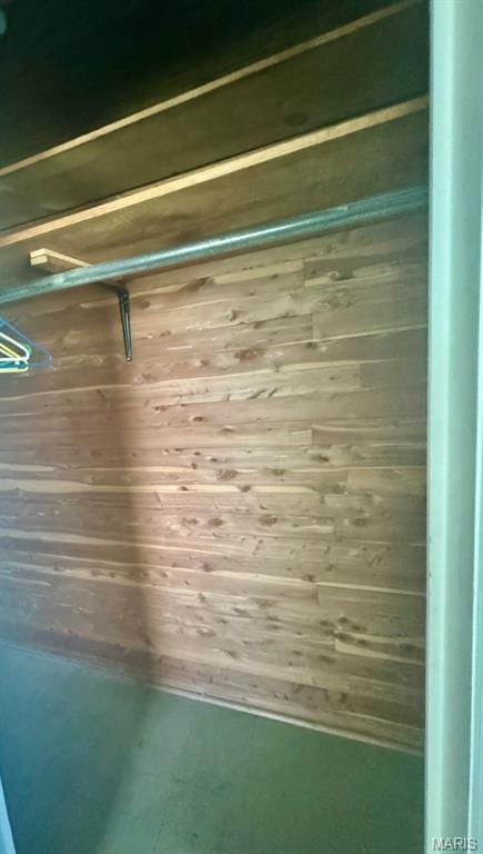 1709 Korando Ave, Saint Louis, MO 63114 - view of closet