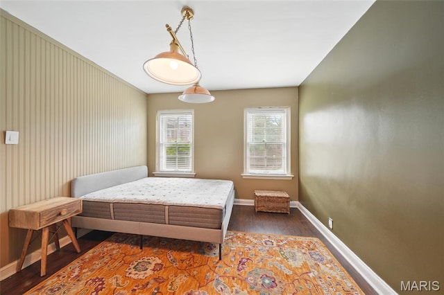 923 S Hanley Rd Unit A, Saint Louis, MO 63105 - bedroom featuring dark wood-style flooring and baseboards