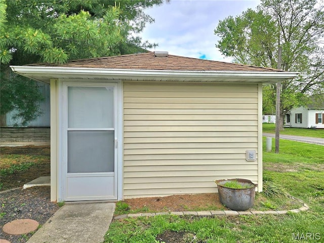 view of outbuilding