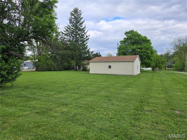 view of grassy yard