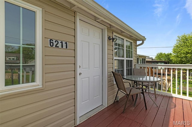 6211 Odell St, Saint Louis, MO 63139 - deck featuring outdoor dining space