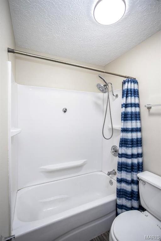 15625 Talon Ln, Saint Robert, MO 65584 - bathroom featuring a textured ceiling, toilet, and shower / bathtub combination with curtain