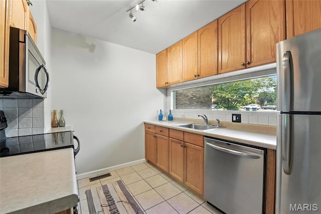 12321 Rossridge Ct, Saint Louis, MO 63146 - photo 10