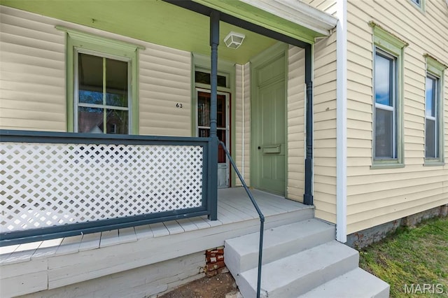 63 N Hanover St, Cape Girardeau, MO 63701 - doorway to property featuring covered porch