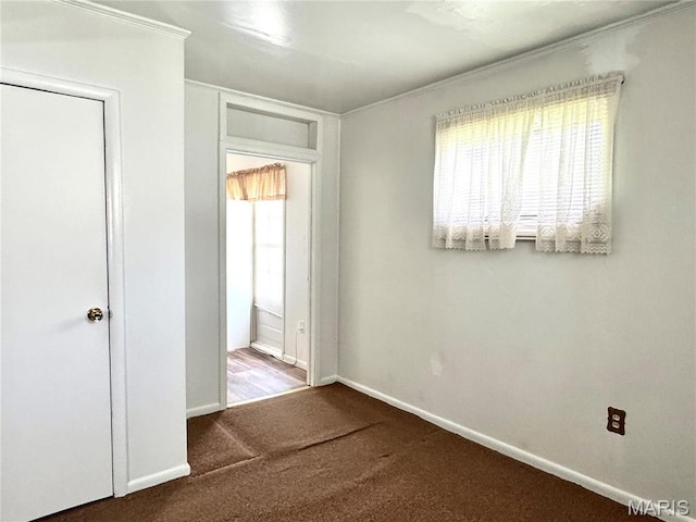 503 Frankford Rd, Louisiana, MO 63353 - empty room with carpet, crown molding, and baseboards