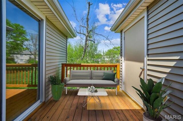 1521 Oriole Ln, Brentwood, MO 63144 - view of deck