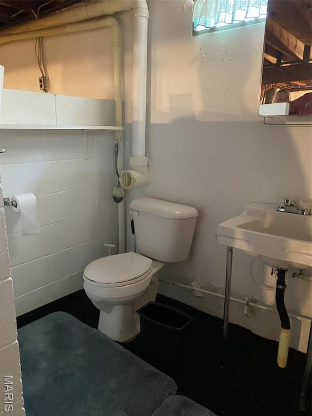 123 S Oak St, Nokomis, IL 62075 - half bathroom with toilet