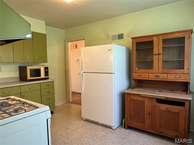 1305 Tennessee St, Louisiana, MO 63353 - photo 14