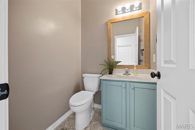 416 Briarchase Pl, Lake St Louis, MO 63367 - half bathroom featuring baseboards, toilet, and vanity