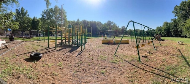 889 Almond Hill Ct, Manchester, MO 63021 - view of community jungle gym