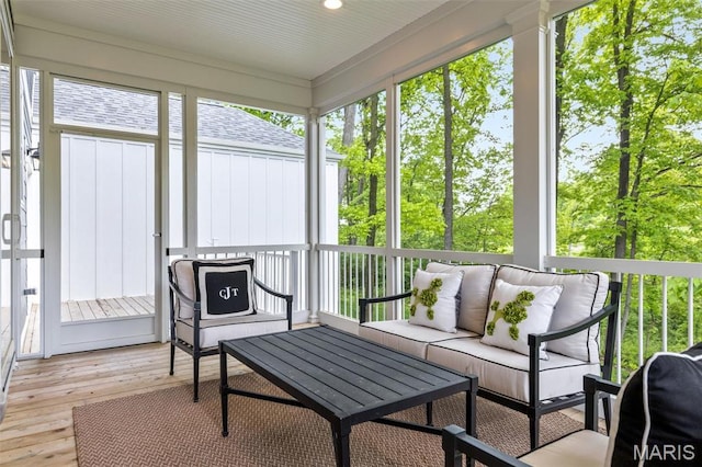 sunroom / solarium with outdoor lounge area