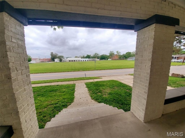 410 White St, Canton, MO 63435 - view of grassy yard