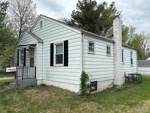 9701 Diamond Dr, Saint Louis, MO 63137 - photo 3