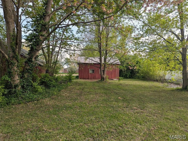 8777 State Route 162, Troy, IL 62294 - view of grassy yard featuring an outdoor structure