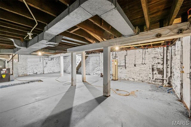 2148 Oregon Ave, Saint Louis, MO 63104 - unfinished below grade area featuring water heater and heating unit