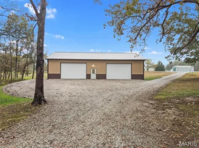 view of detached garage