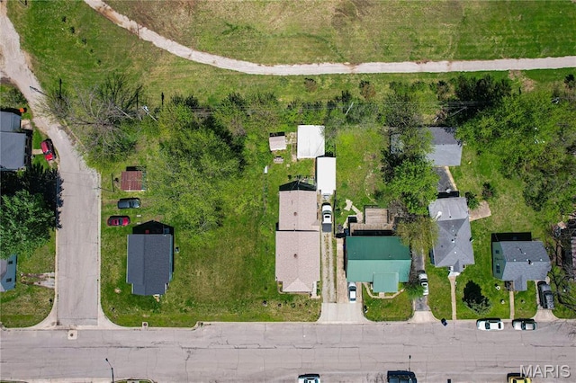 462 Harrison St, Lebanon, MO 65536 - aerial perspective of suburban area