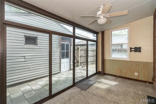 1003 Allen Ave, Saint Louis, MO 63104 - unfurnished sunroom featuring vaulted ceiling