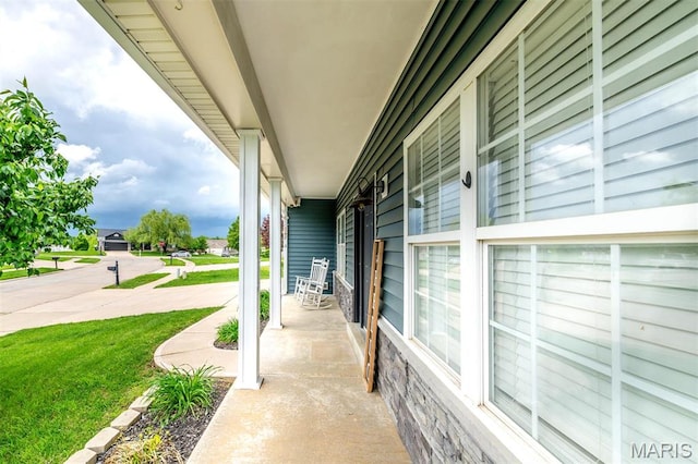 904 Indian Rock Ct, Wentzville, MO 63385 - view of patio / terrace with covered porch