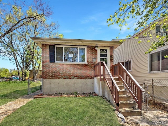 217 W Schirmer St, Saint Louis, MO 63111 - photo 1