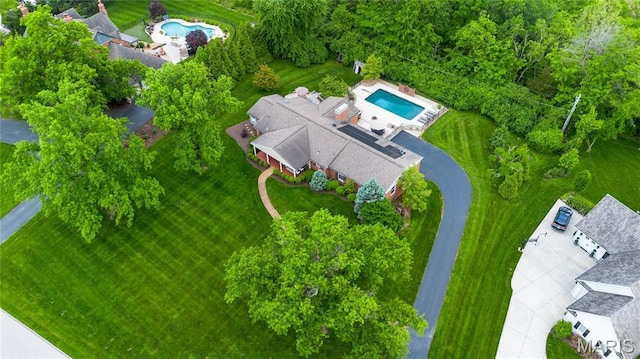 12935 Topping Estates Dr, Town And Country, MO 63131 - aerial view of a pool area