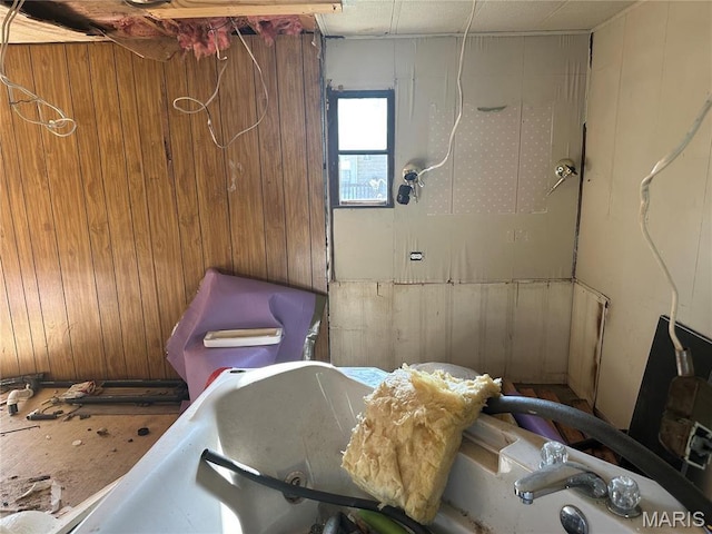 215 Meddows Ln, Ofallon, IL 62269 - full bath featuring wooden walls