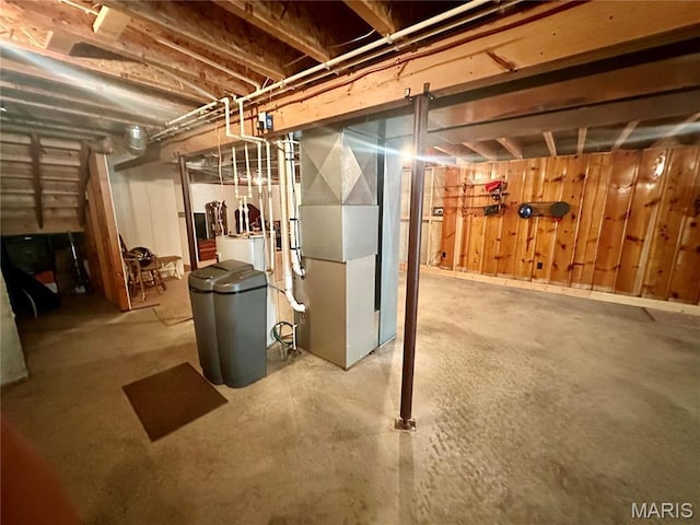 13 Montauk Ct, Leadington, MO 63601 - unfinished basement with a water softener and heating unit