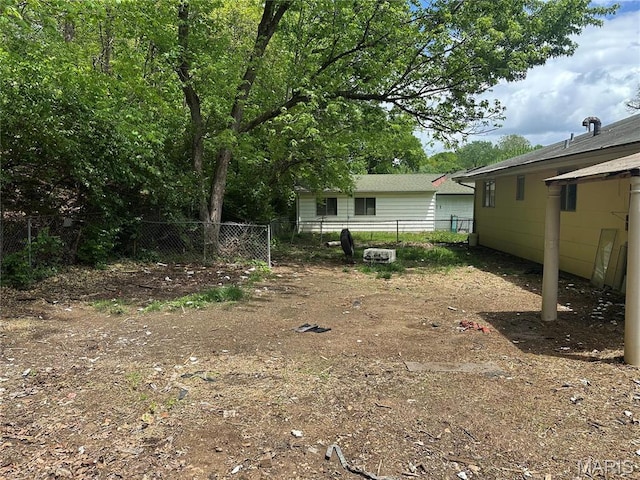 2145 Freckles Dr, High Ridge, MO 63049 - view of yard with fence