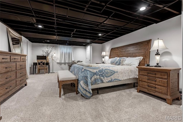 bedroom featuring carpet floors