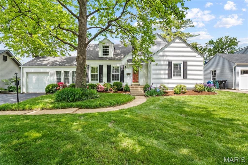 401 Fairway Ln, Kirkwood, MO 63122