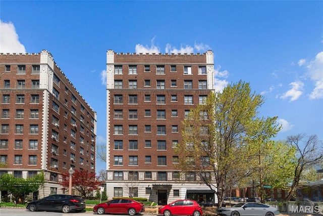 4501 Maryland Ave Unit 603, Saint Louis, MO 63108 - view of apartment building / complex