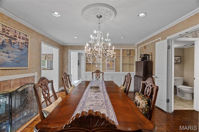 19 Sackston Woods Ln, Saint Louis, MO 63141 - dining room with a chandelier, crown molding, recessed lighting, and wallpapered walls