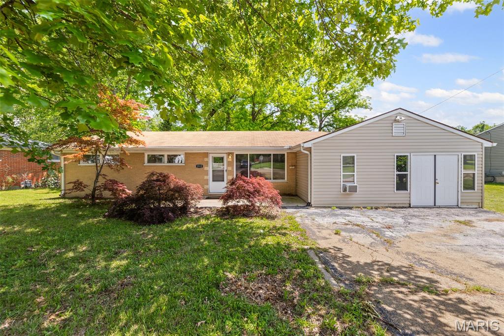 1512 N 17th St, Swansea, IL 62226 - photo 1