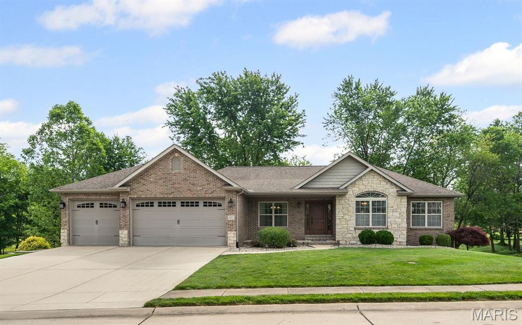 2015 Grandview Dr, Saint Jacob, IL 62281 - photo 1