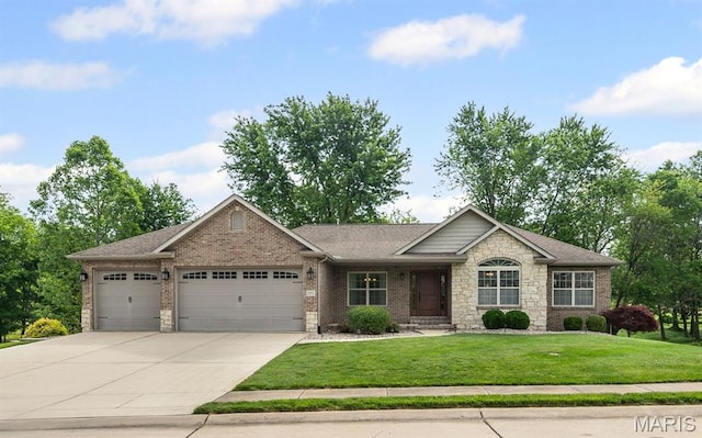 2015 Grandview Dr, Saint Jacob, IL 62281