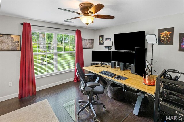 2015 Grandview Dr, Saint Jacob, IL 62281