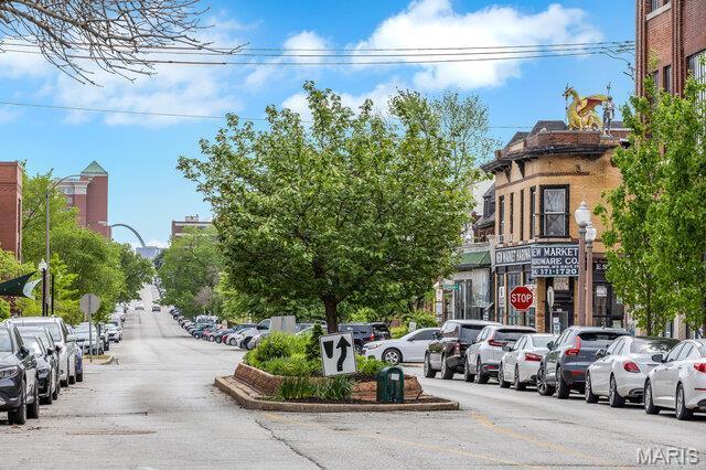 4100 Laclede Ave Unit 314, Saint Louis, MO 63108 - view of asphalt street with traffic signs
