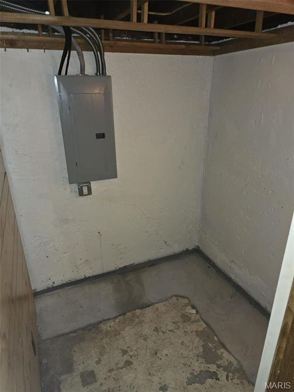 9332 Cloverhurst Dr, Saint Louis, MO 63123 - utility room featuring electric panel
