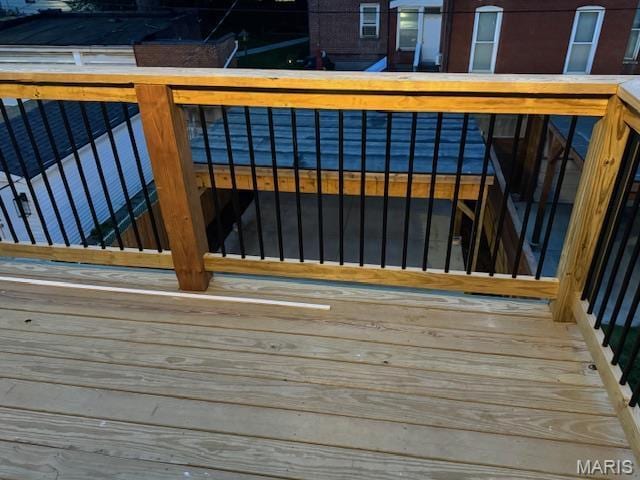 4209 Norfolk Ave, Saint Louis, MO 63110 - view of deck