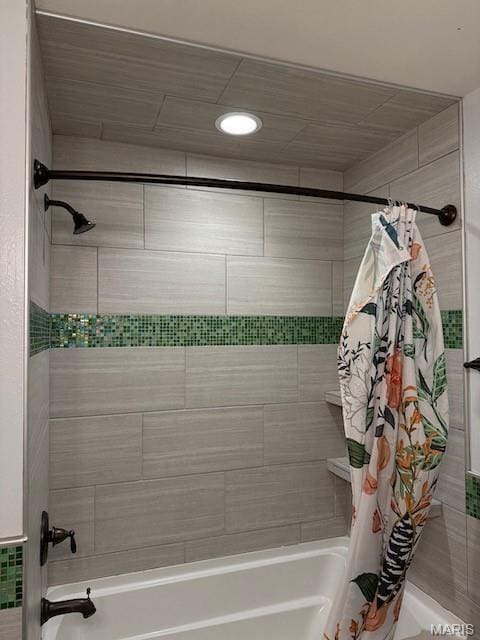 203 Chadwyck Cir, Herculaneum, MO 63048 - full bathroom featuring shower / bath combo